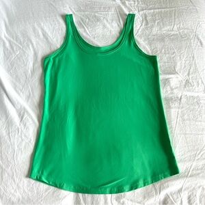 No Boundaries Juniors Scoop Neck Tank Green